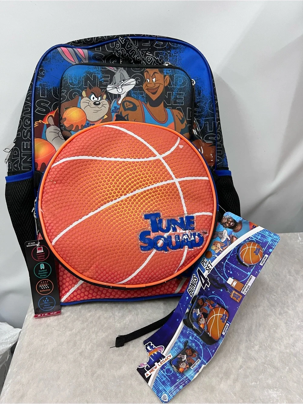 Space Jam Tune Squad Basketball 4 piece set Backpack lunchbag gadget case